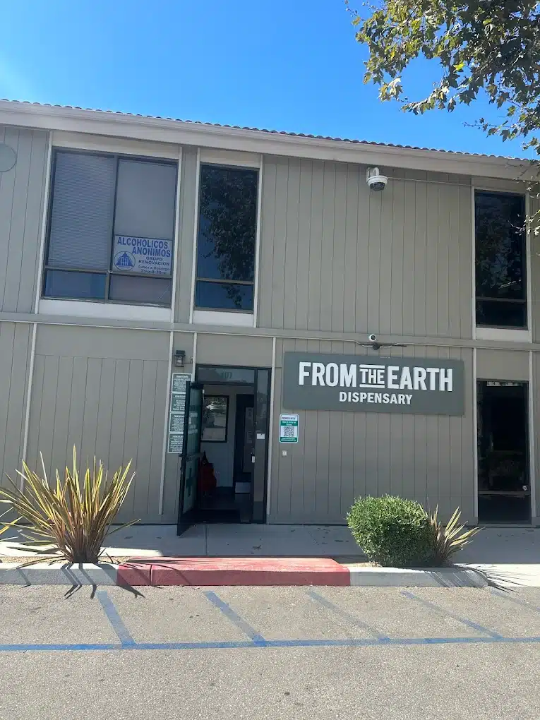 Exterior of From the Earth Port Hueneme weed dispensary and delivery